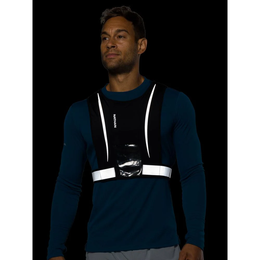 Unisex HYPERNIGHT REFLECTIVE STASH VEST - Black - Image 7